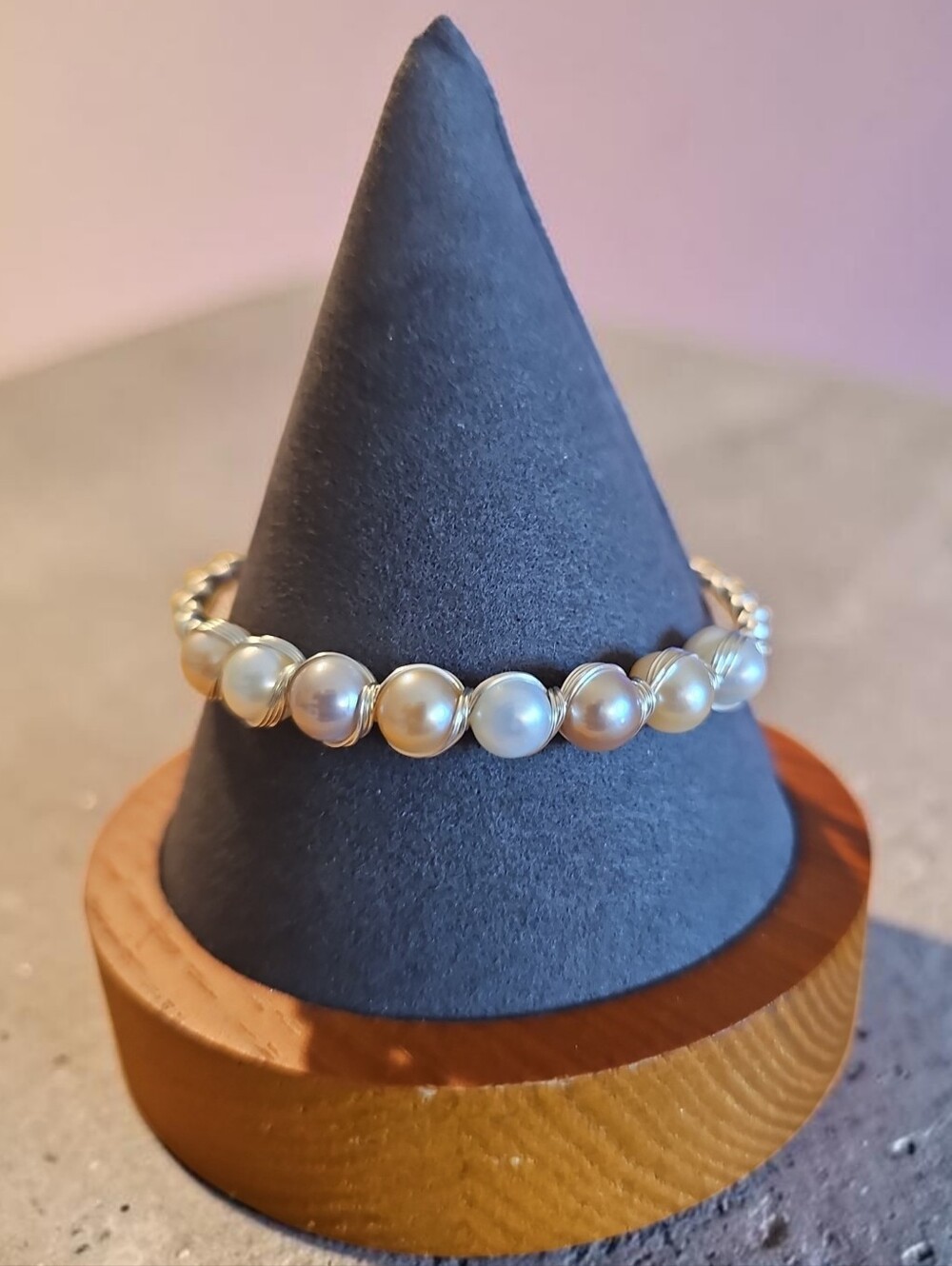 Sassified Boutique Bwt Gold Wire-Wrapped White Pearl Bracelet